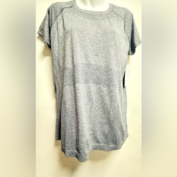 Athleta MOMENTUM SEAMLESS
HEATHER TEE - Picture 1 of 8